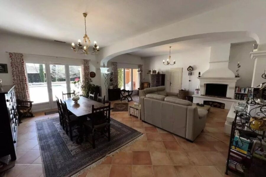 Maison à vendre à Cotignac — Vue parc & jardin — photo 25