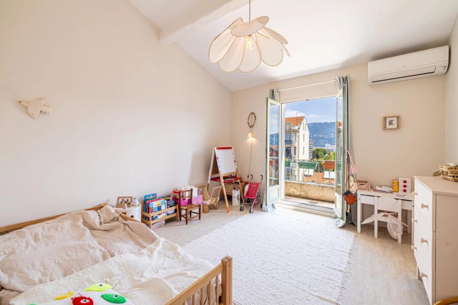 Maison à vendre à Nice — Vue montagne — photo 9
