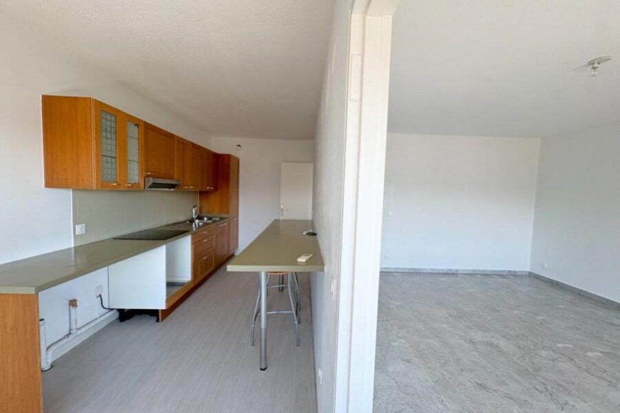 Appartement à louer à Nice — Vue sur la ville — photo 2