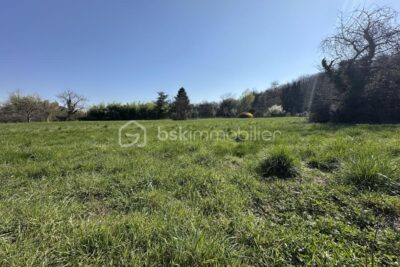 Terrain à vendre à Saint bonnet de mure