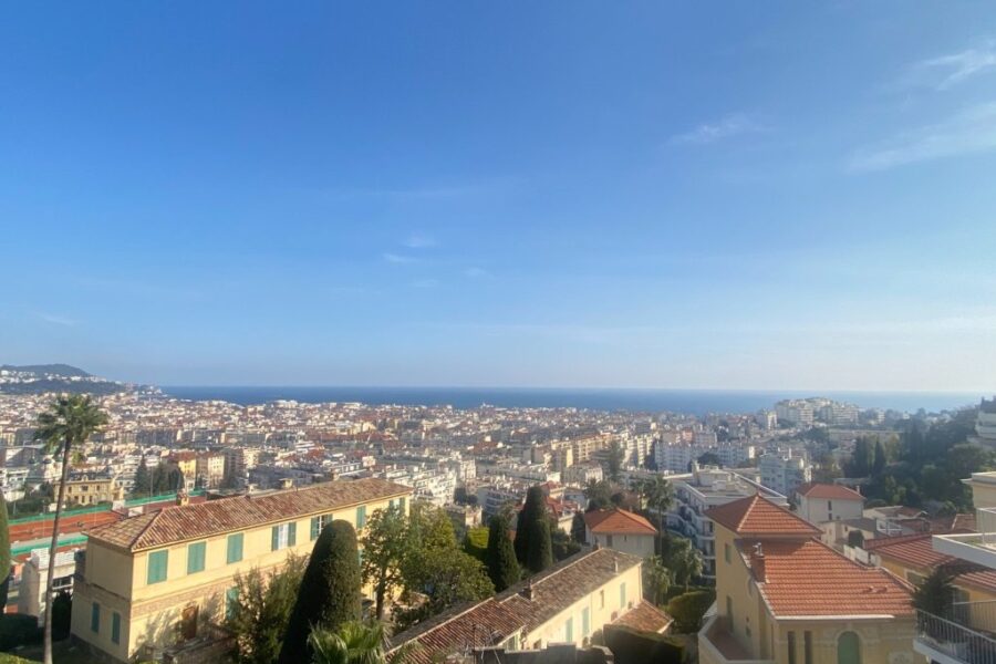 Appartement à louer à Nice — Vue mer — photo 1