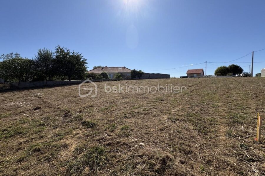 Terrain à vendre à Boulin — Vue dégagée — photo 1