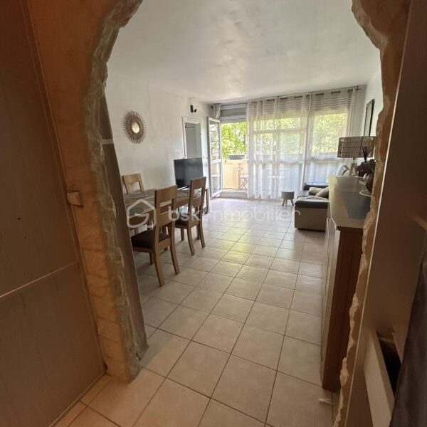 Appartement à vendre à Yerres — Vue parc & jardin — photo 2