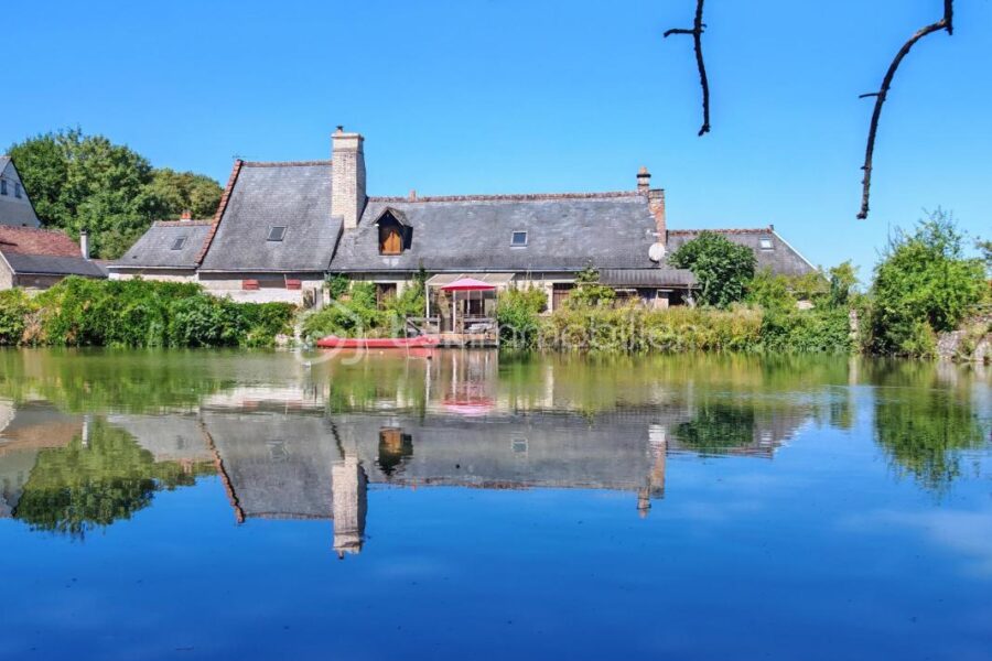 Maison à vendre à Savonnieres — Vue fleuve — photo 1