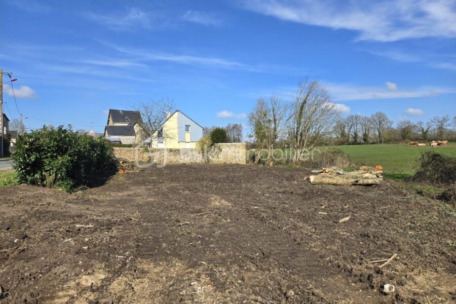 Terrain à vendre à La bazouge des alleux — Vue dégagée — photo 1