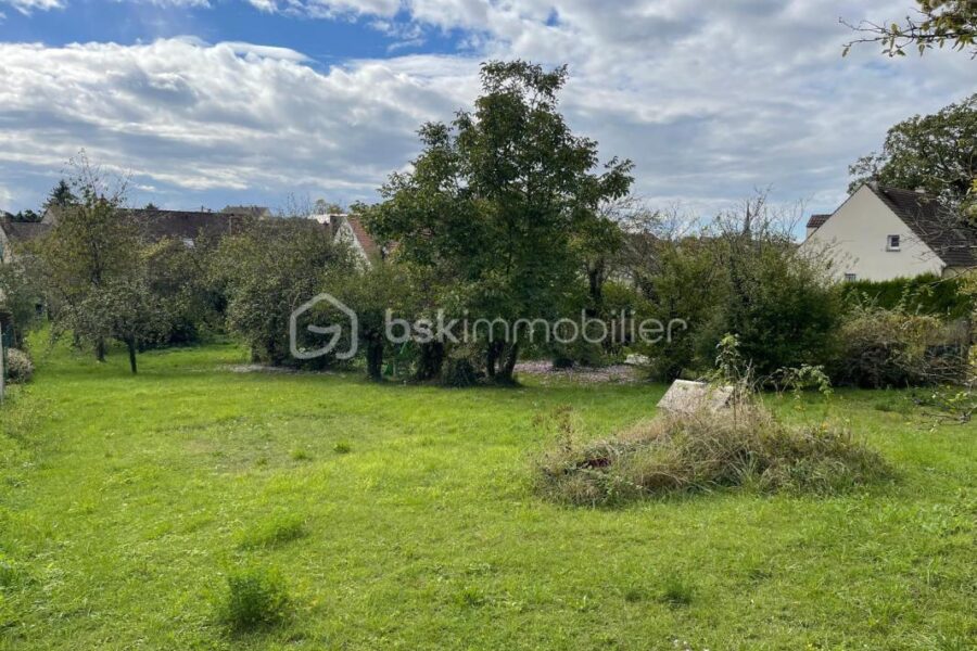 Terrain à vendre à Nemours — Vue dégagée — photo 1