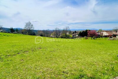 Terrain à vendre à Sugeres