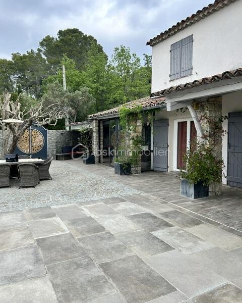 Maison à vendre à Tourrettes — Vue nature — photo 2