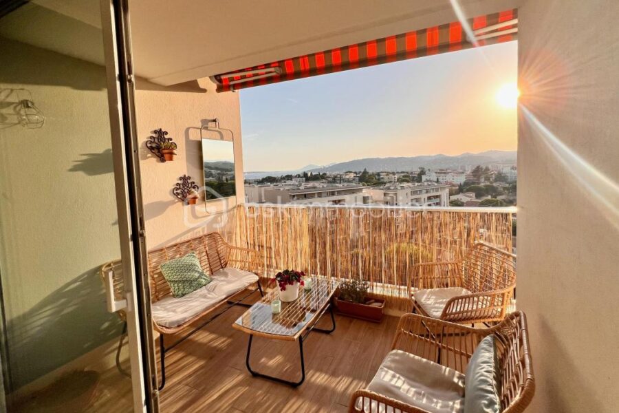 Appartement à vendre à Antibes — Vue mer — photo 2
