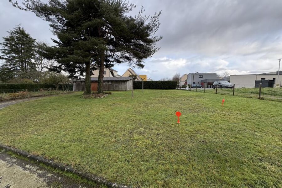 Terrain à vendre à Saint sulpice la foret — Vue dégagée — photo 1