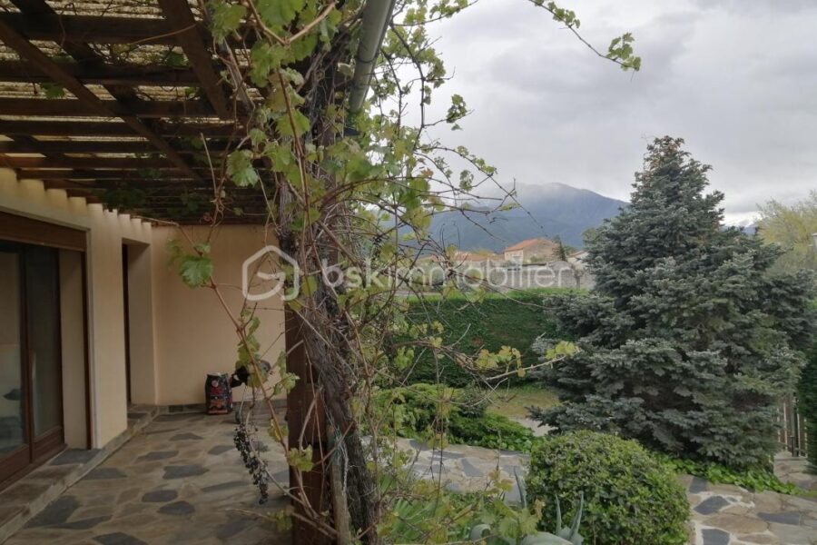 Maison à vendre à Vinca — Vue montagne — photo 2