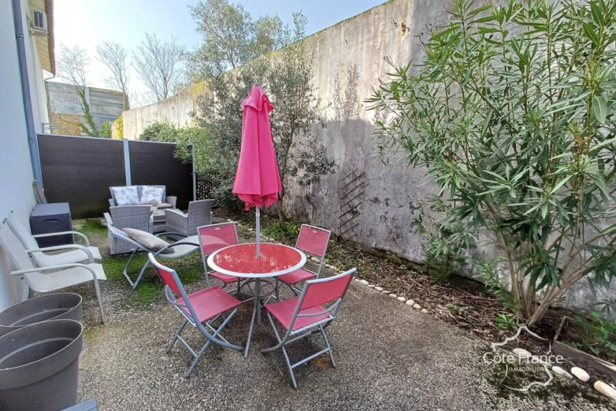 Appartement à vendre à Aubenas — Vue sur la ville — photo 2