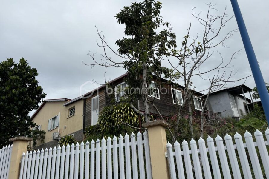 Maison à vendre à Saint benoit — Vue mer — photo 3