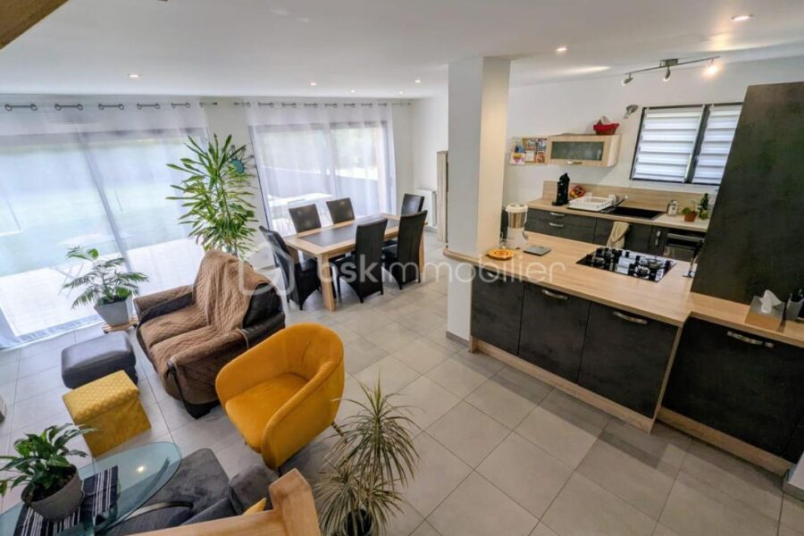Maison à vendre à Fougeres — Vue dégagée — photo 2