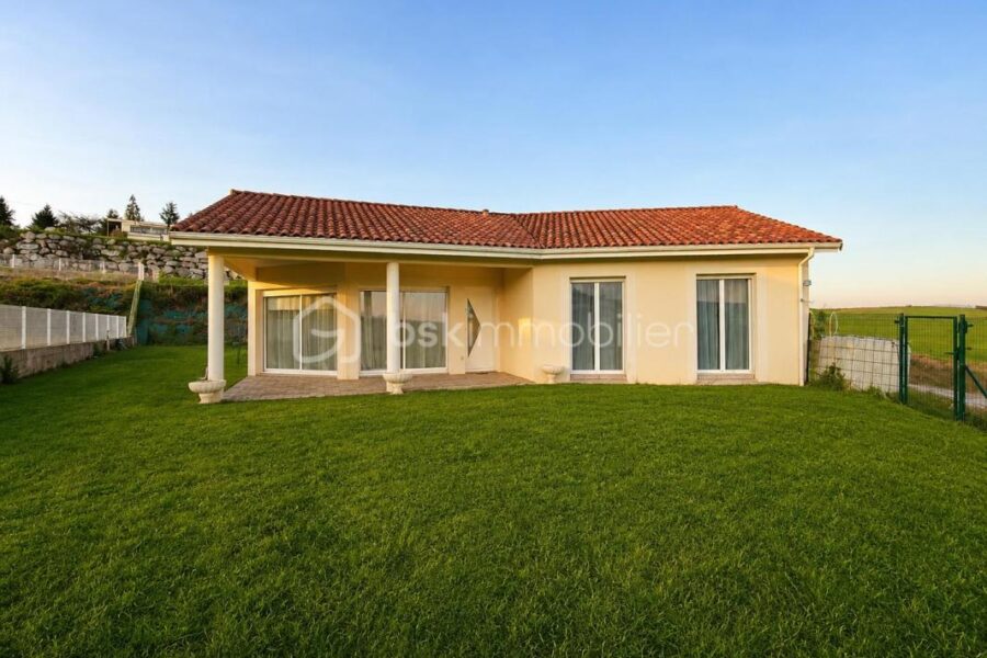 Maison à vendre à Nollieux — Vue nature — photo 2