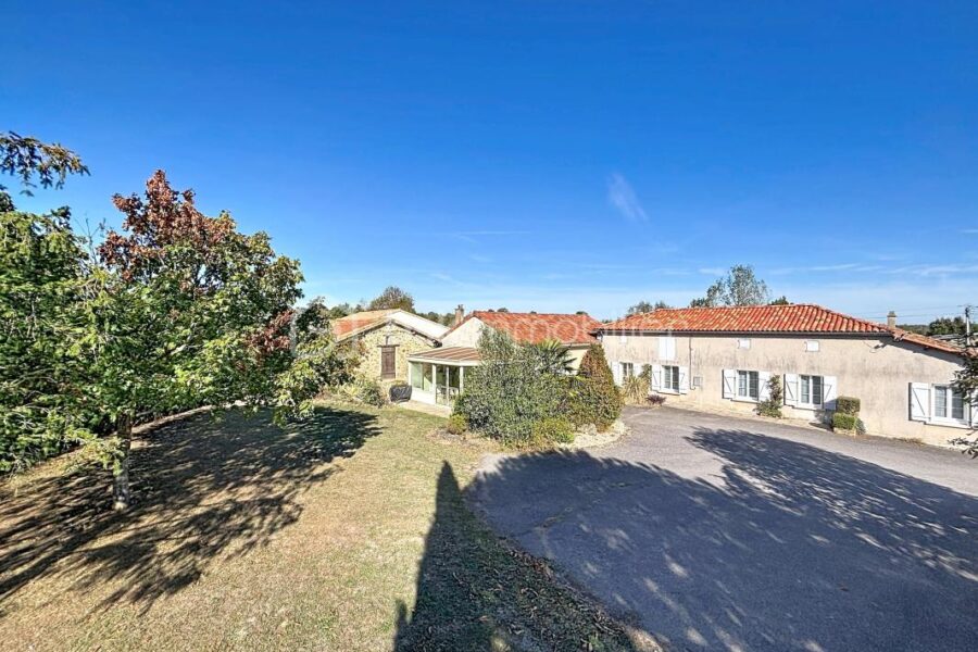 Maison à vendre à Bressuire — Vue nature — photo 2
