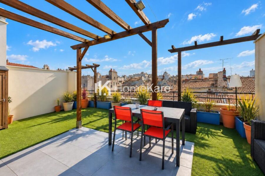 Appartement à vendre à Bordeaux — Vue sur la ville — photo 1
