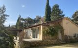 Maison à vendre à Lacoste — Vue sur la ville — photo 2