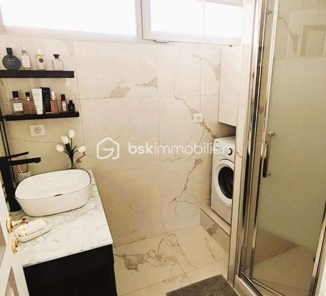 Appartement à vendre à Paris 12e arrondissement — Vue sur la ville — photo 10