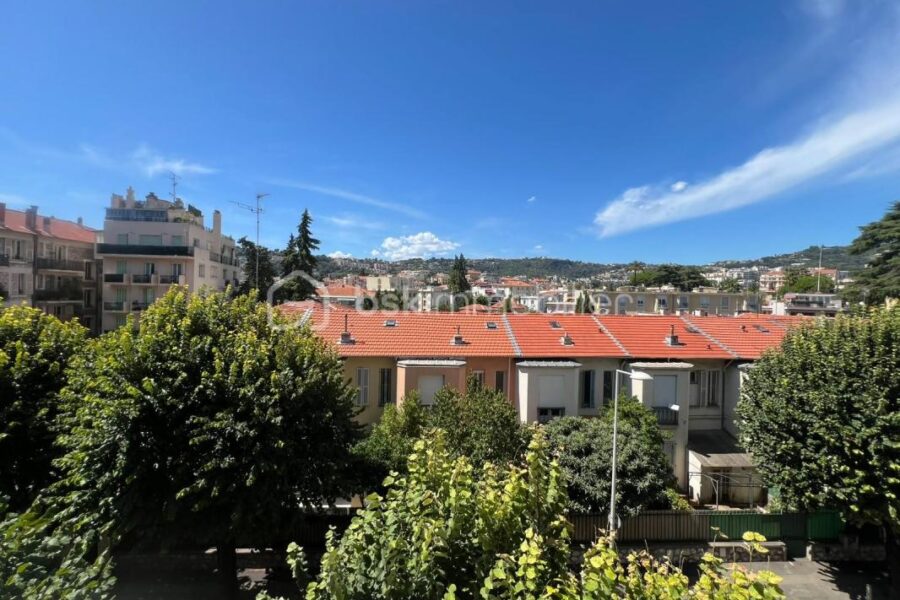 Appartement à vendre à Nice — Vue sur la ville — photo 10