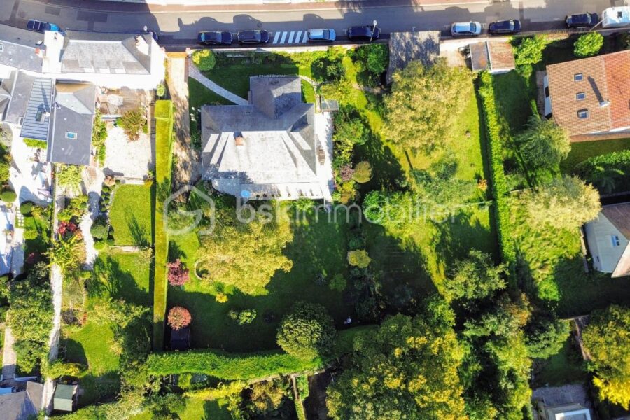 Maison à vendre à Trouville sur mer — Vue sur la ville — photo 10