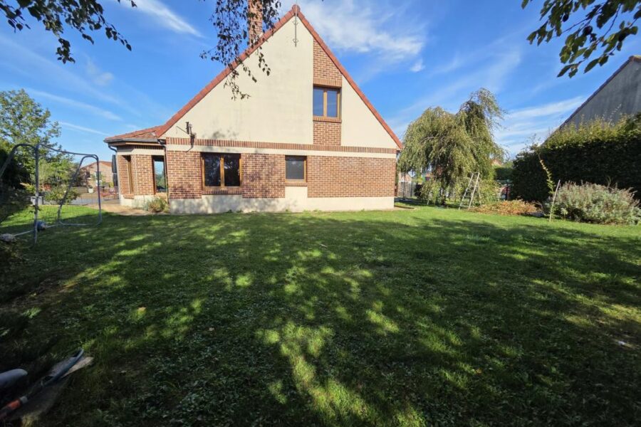 Maison à vendre à Cambrai — Vue dégagée — photo 1