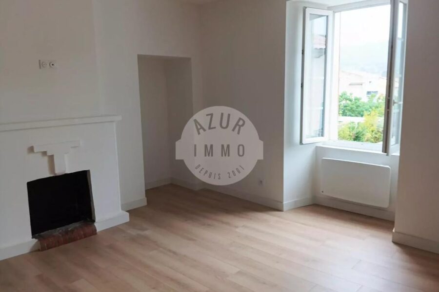 Appartement à louer à Saint zacharie — Vue dégagée — photo 10