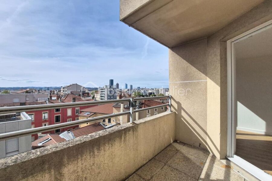 Appartement à vendre à Villeurbanne — Vue sur la ville — photo 12