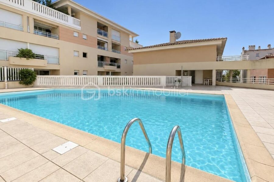 Appartement à vendre à Golfe juan — Vue mer — photo 10