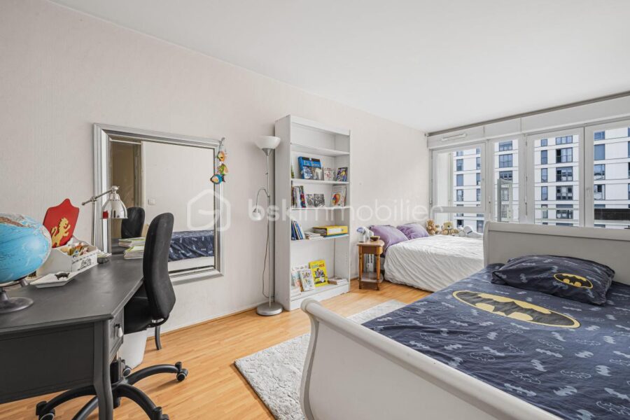 Appartement à vendre à Paris 14e arrondissement — Vue sur la ville — photo 10