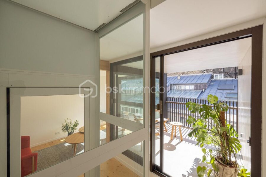 Maison à vendre à Paris 14e arrondissement — Vue sur la ville — photo 11