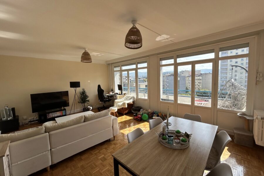 Appartement à vendre à Saint-Étienne — Vue sur la ville — photo 15