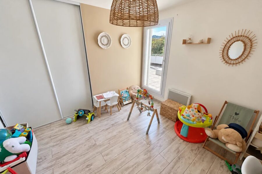 Appartement à vendre à Saint-Étienne — Vue montagne — photo 6