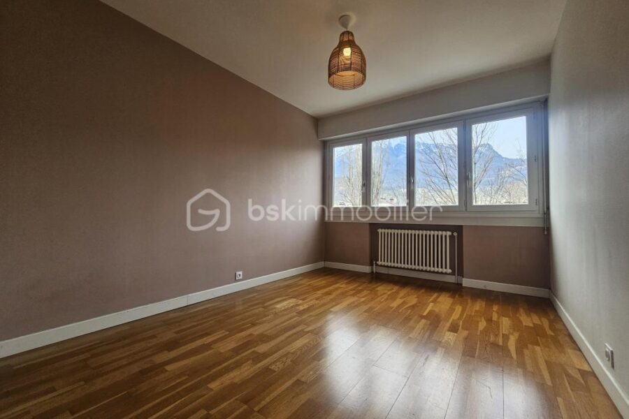Appartement à vendre à Echirolles — Vue parc & jardin — photo 11