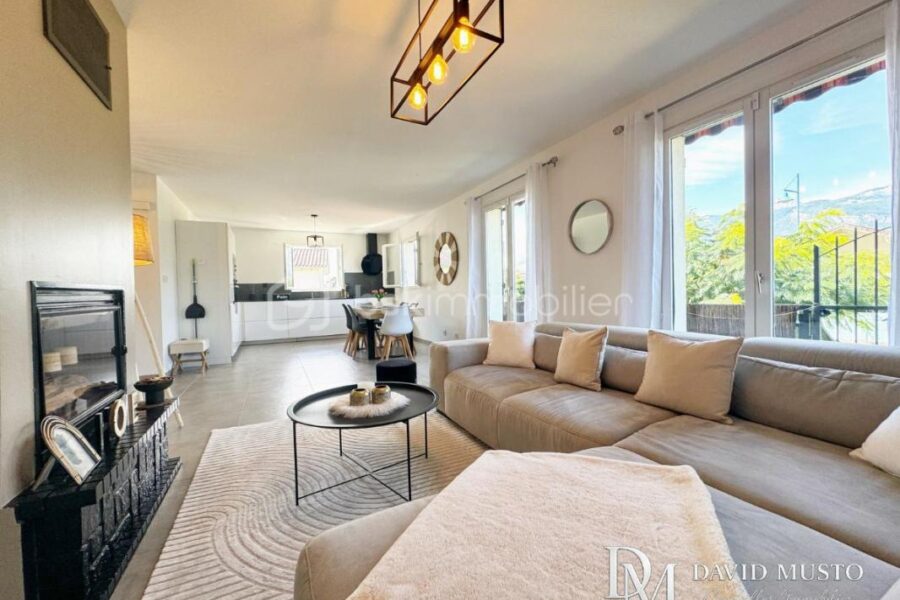 Maison à vendre à Froges — Vue montagne — photo 11