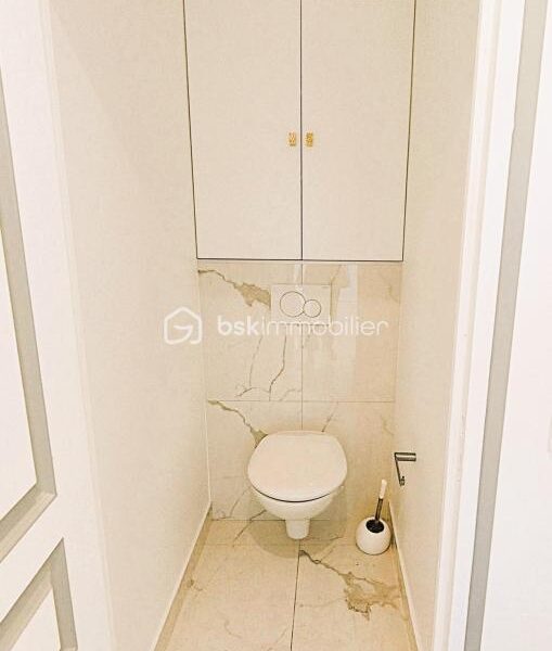 Appartement à vendre à Paris 12e arrondissement — Vue sur la ville — photo 11
