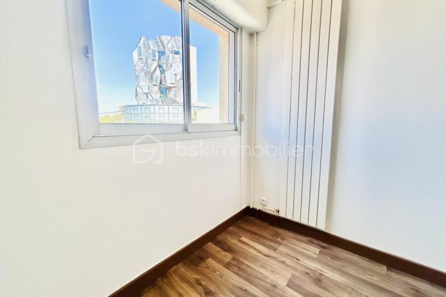 Appartement à louer à Arles — Vue parc & jardin — photo 11