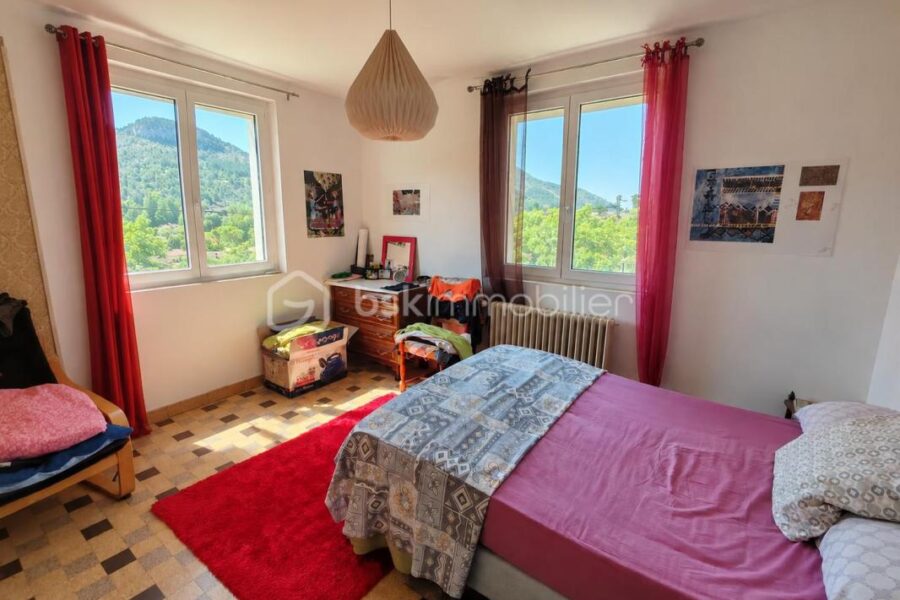 Maison à vendre à Vesseaux — Vue nature — photo 11