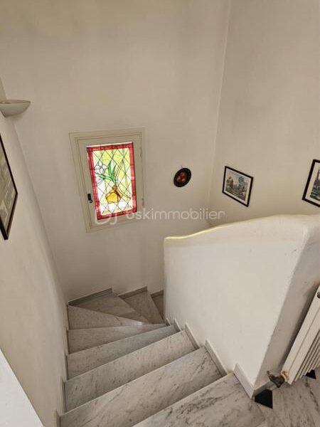 Maison à vendre à Fréjus — Vue sur la ville — photo 12