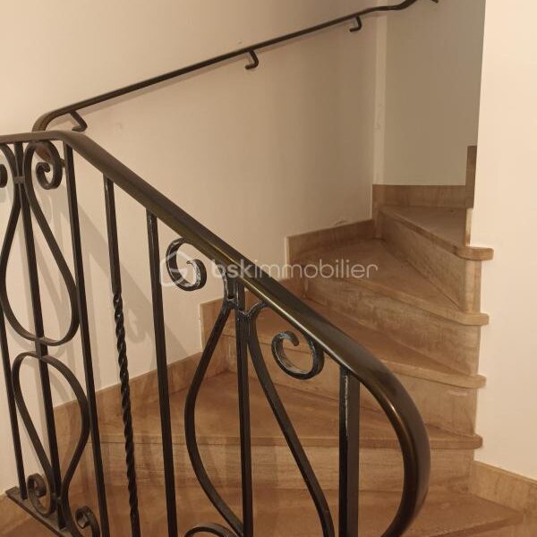 Maison à vendre à Saint hilaire d ozilhan — Vue nature — photo 12