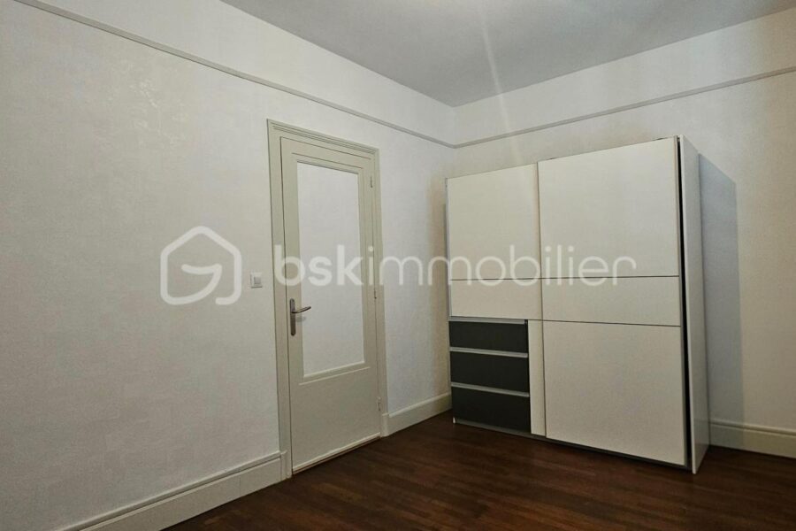 Appartement à vendre à Vichy — Vue sur la ville — photo 12