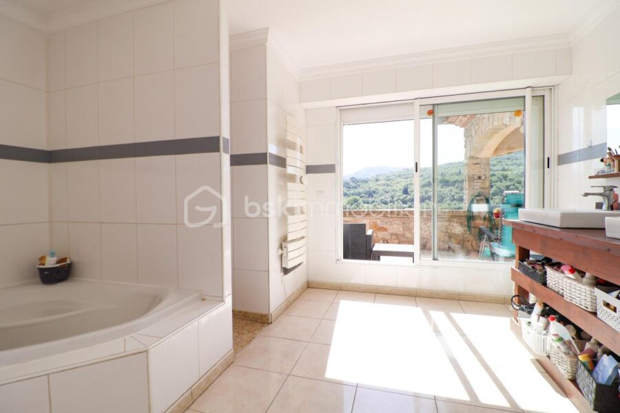 Maison à vendre à Poujols — Vue nature — photo 12