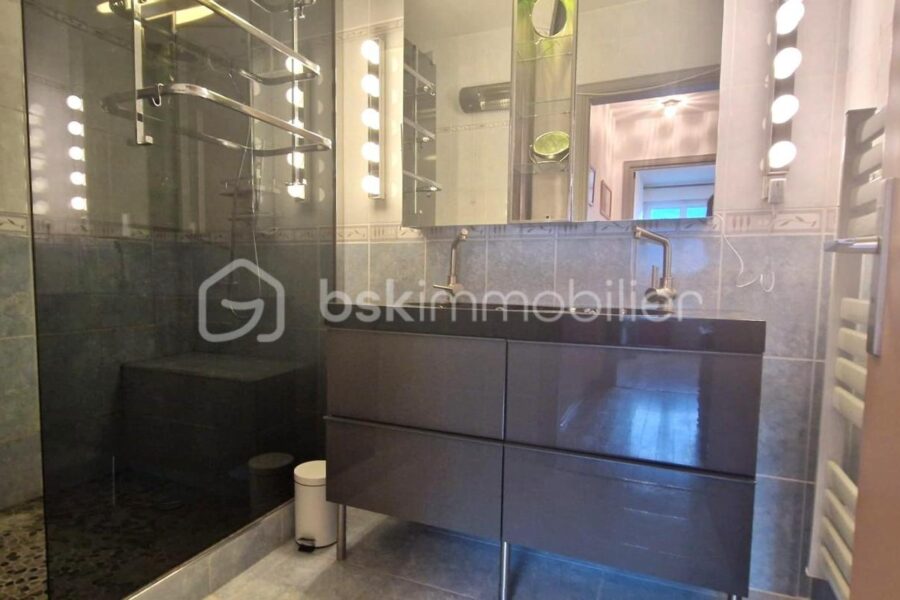 Appartement à vendre à Grenoble — Vue montagne — photo 12