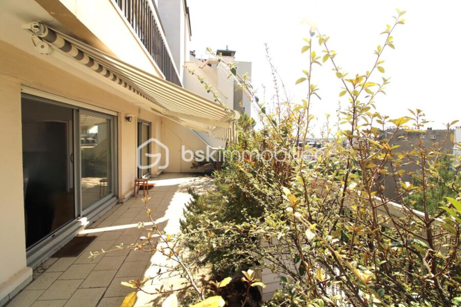 Appartement à vendre à Paris 12e arrondissement — Vue sur la ville — photo 13