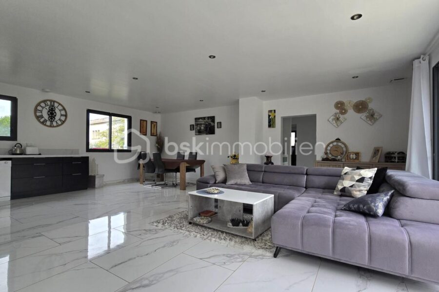 Maison à vendre à Bagnols sur ceze — Vue nature — photo 13
