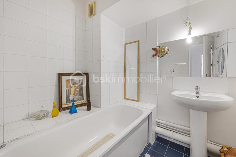 Appartement à vendre à Paris 14e arrondissement — Vue sur la ville — photo 13