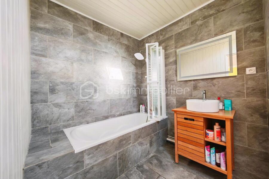 Maison à vendre à Emmerin — Vue parc & jardin — photo 13