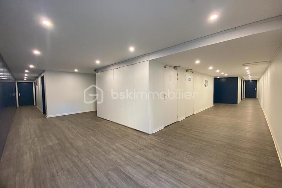 Appartement à vendre à Bordeaux — Vue sur la ville — photo 13