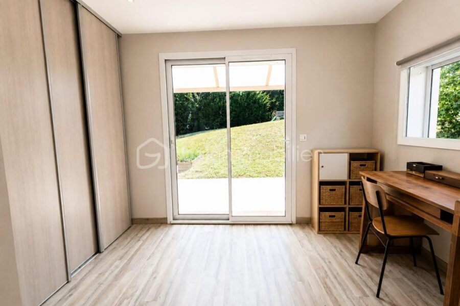 Maison à vendre à Saint pons de thomieres — Vue montagne — photo 14