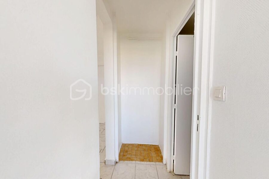 Appartement à louer à Montargis — Vue sur la ville — photo 14
